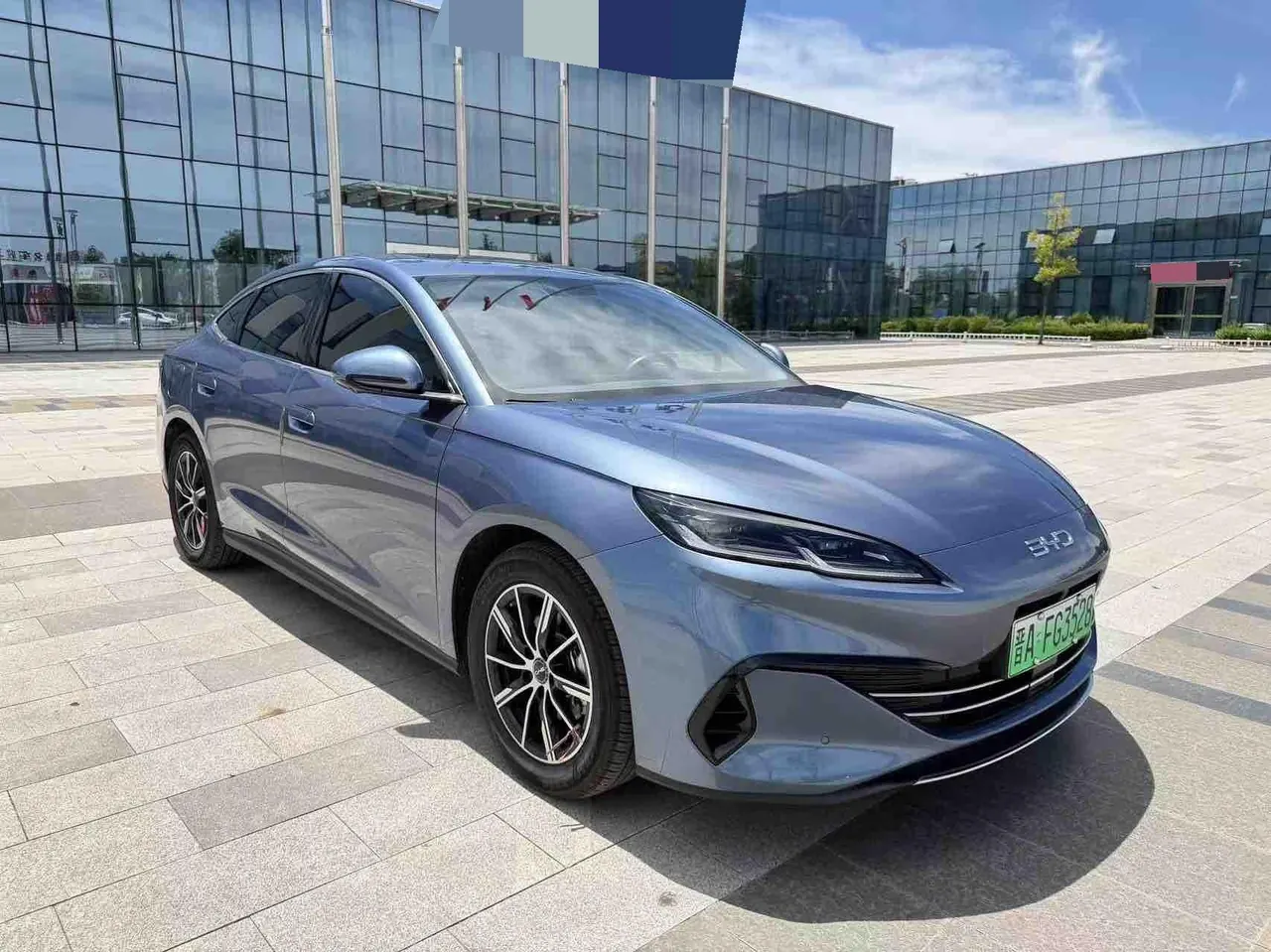 BYD 2024 Seal 06 DM-i 1.5 Stepless 120KM Honorable Automatic Gear 2