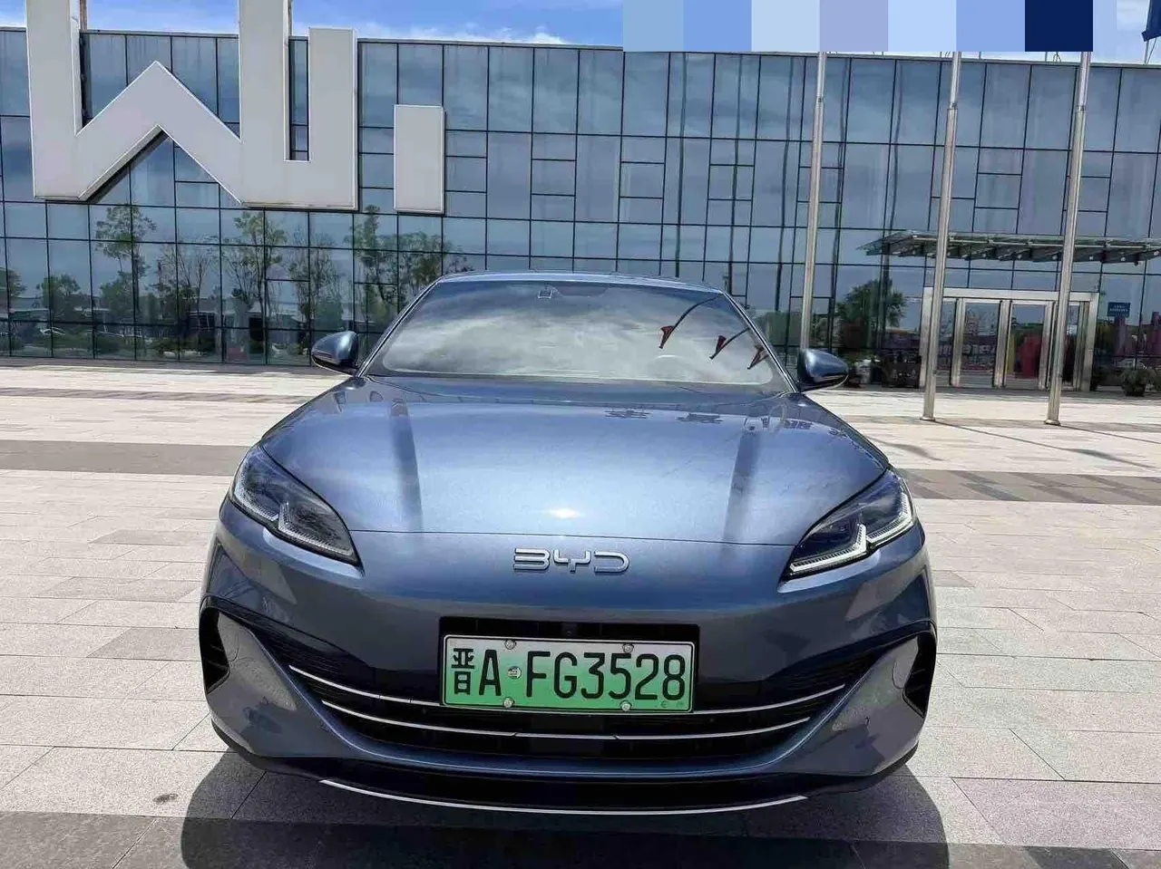 BYD 2024 Seal 06 DM-i 1.5 Stepless 120KM Honorable Automatic Gear 3