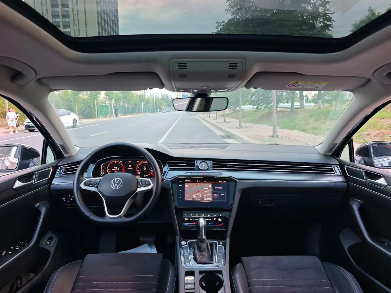 Volkswagen 2020 Magotan 2.0TSI 330TSI luxury automatic transmission 5