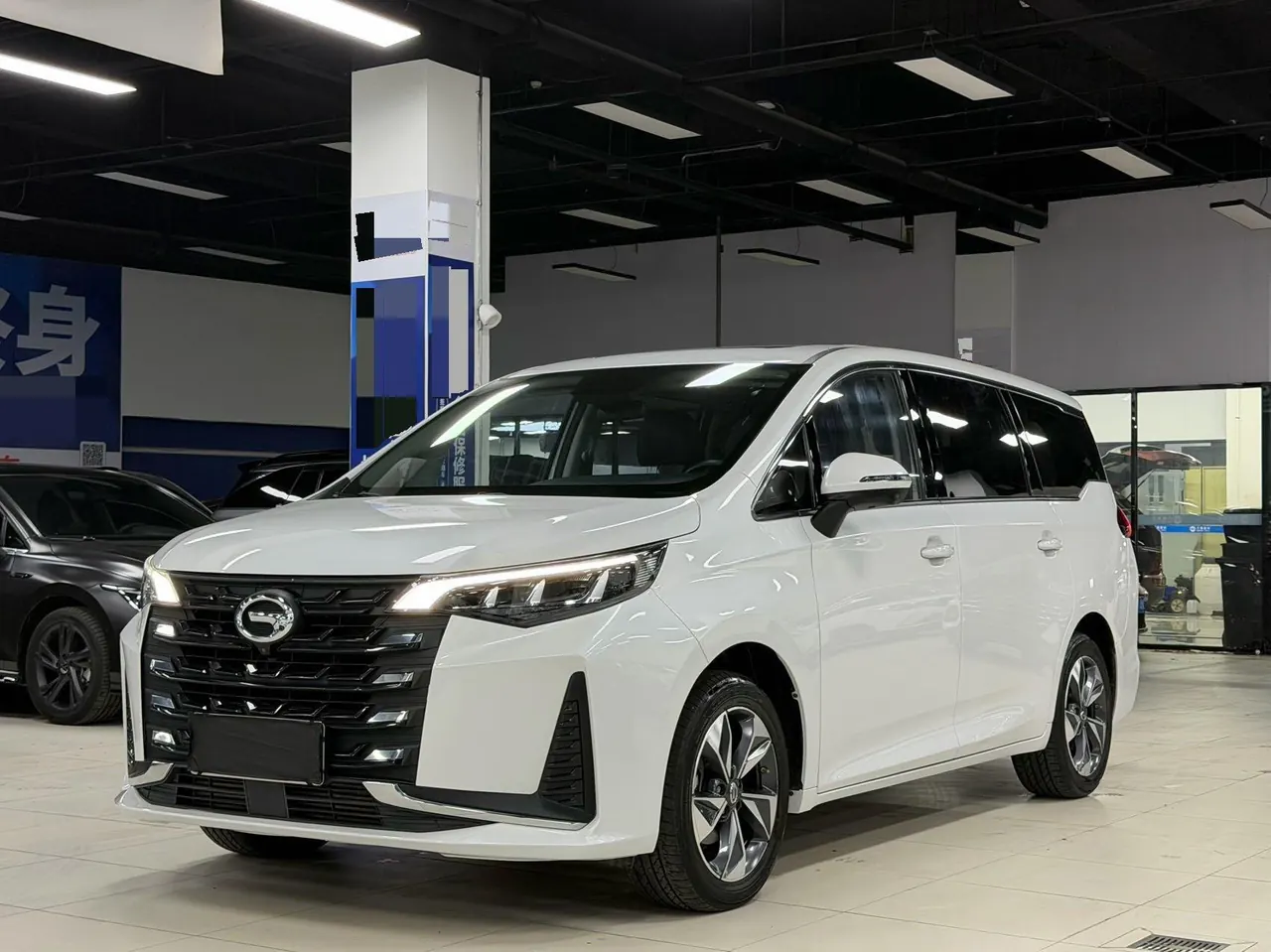 Open image lightbox: Chuanqi 2021 M6 1.5T 270T Premium Edition 7-seat Automatic Gear