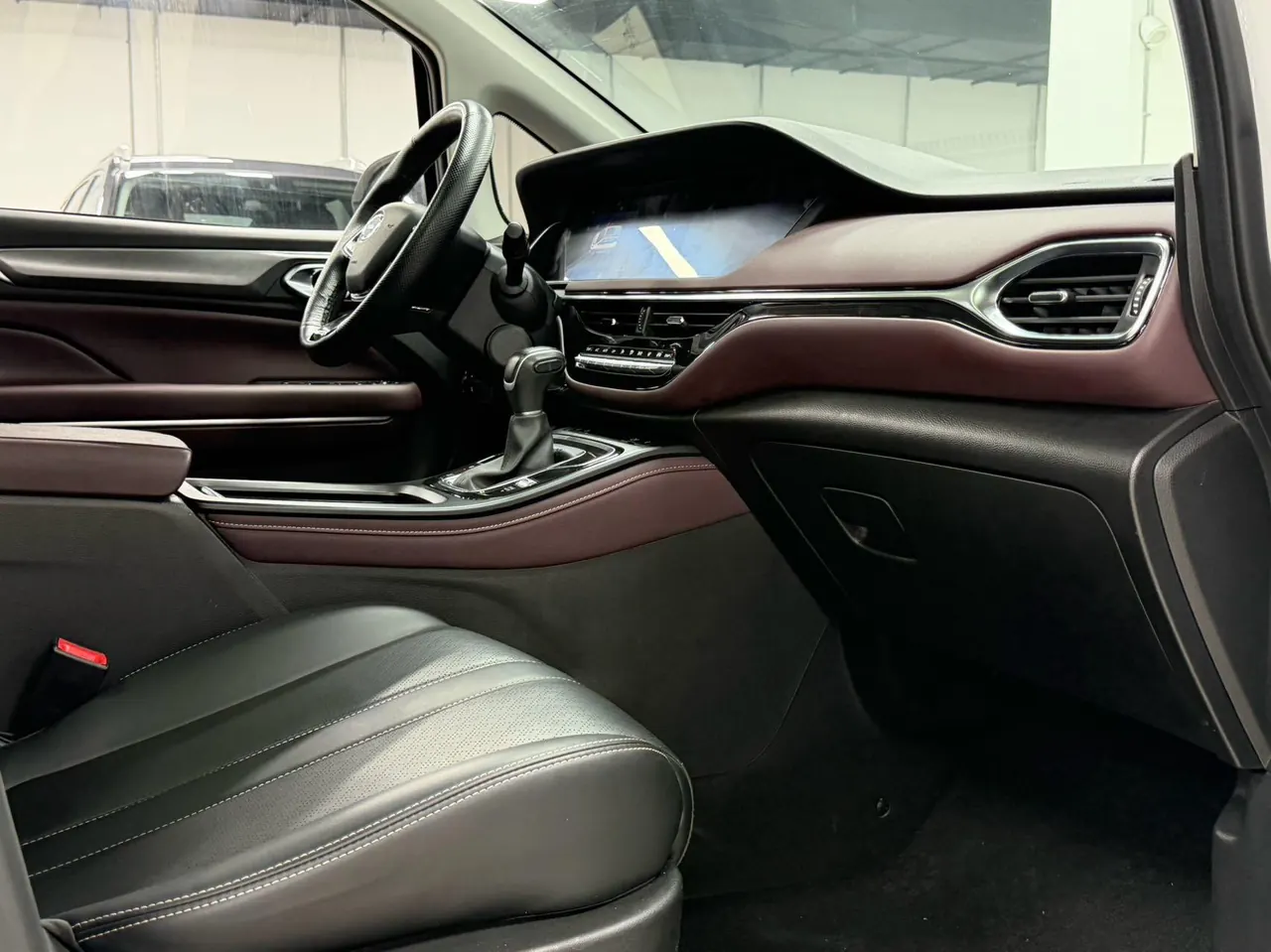 Chuanqi 2021 M6 1.5T 270T Premium Edition 7-seat Automatic Gear 11