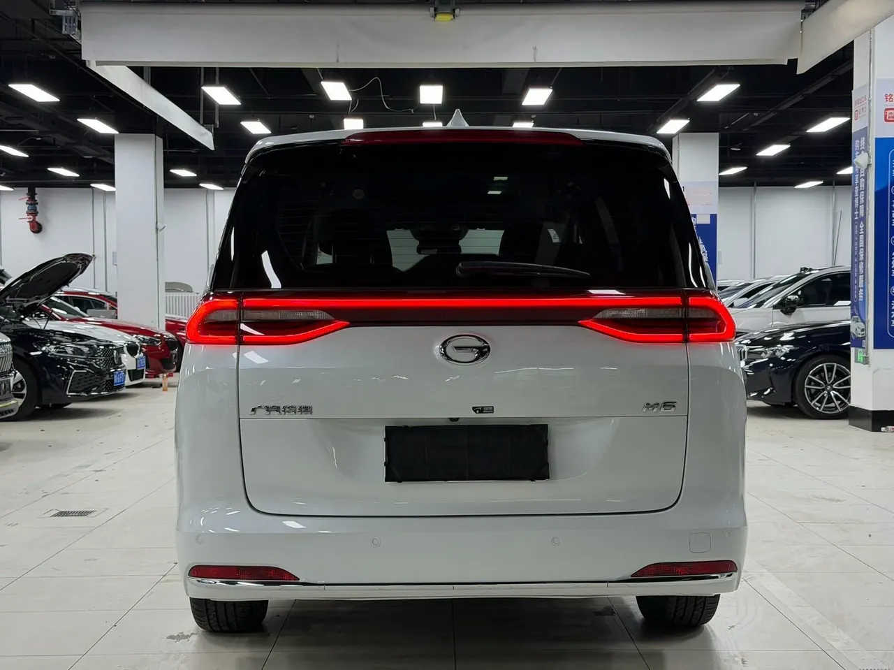 Chuanqi 2021 M6 1.5T 270T Premium Edition 7-seat Automatic Gear 17