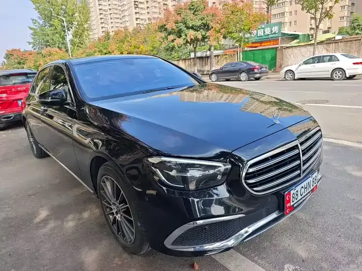 Mercedes Benz Class E 2021 E 260 L 3