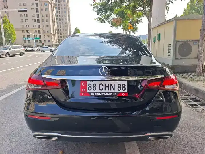 Mercedes Benz Class E 2021 E 260 L 8