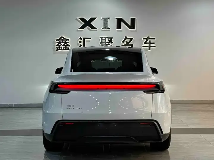Model Y 2026 model modified long-range rear-wheel drive version 4