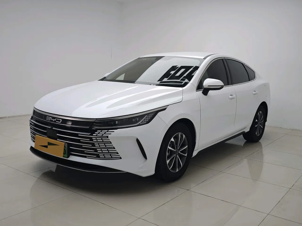 BYD 2024 destroyer 05 DM-i 1.5 stepless glory version 55KM luxury automatic gear - View 1