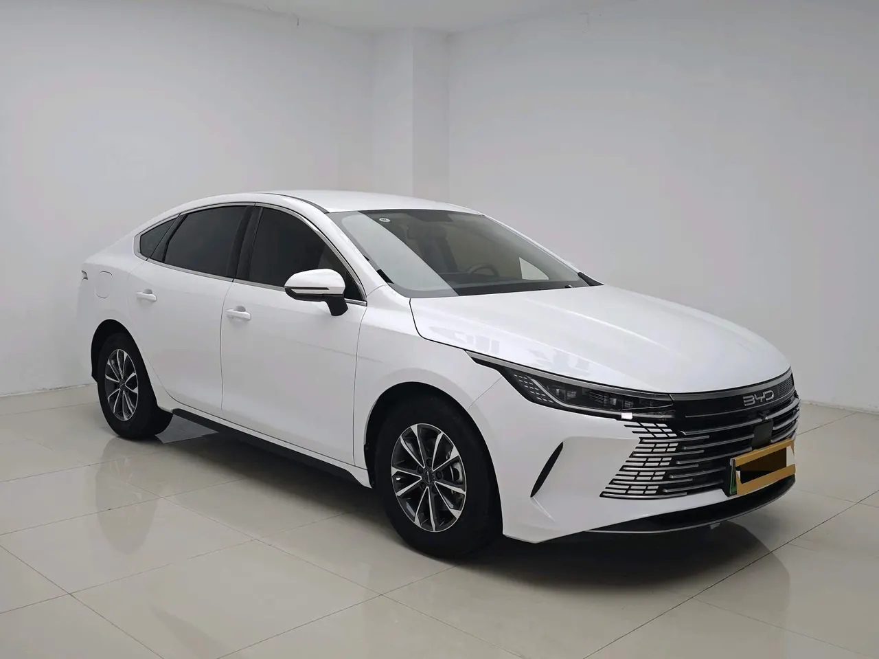 BYD 2024 destroyer 05 DM-i 1.5 stepless glory version 55KM luxury automatic gear 3