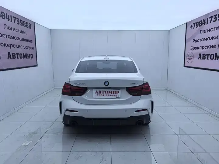 BMW 1 Series 2023 120i M Sports Obsidian Night Edition 8