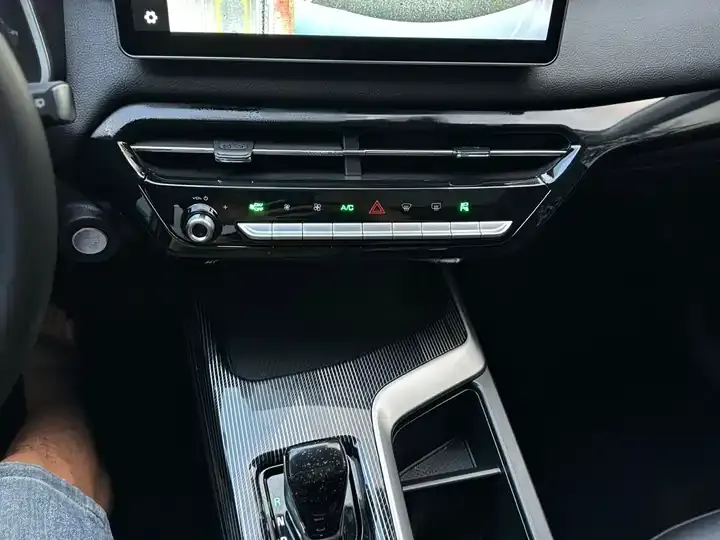 Haval Red Rabbit 2022 Jin Xiang Edition 1.5T Copper Rabbit 12