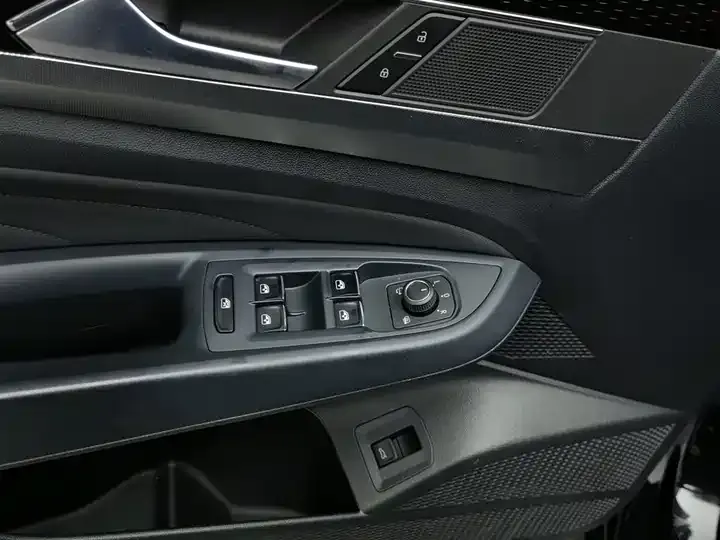 Passat 2023 330TSI Star Elite Edition 9