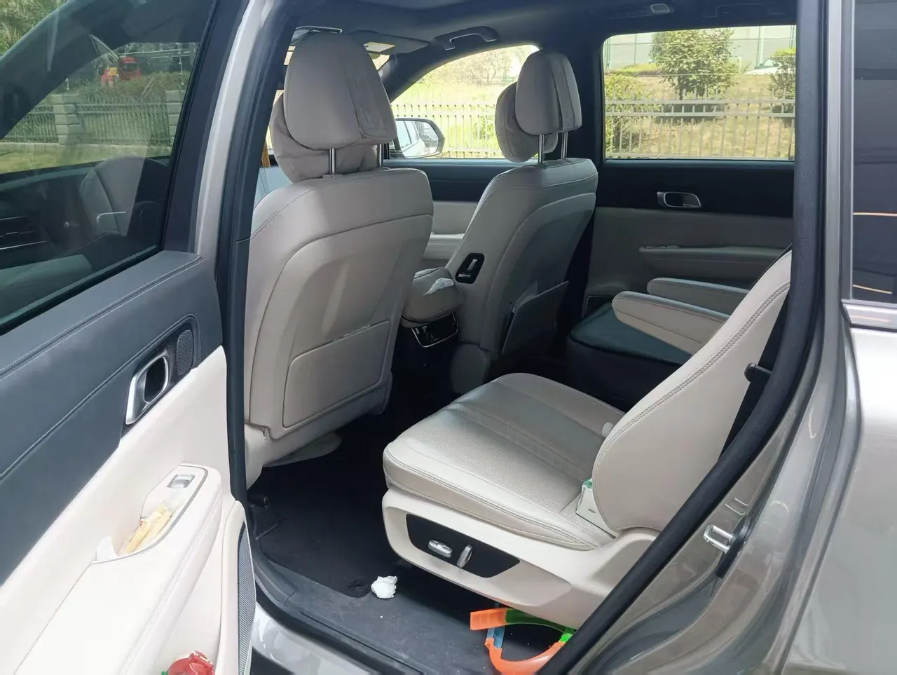 Li 2020 ONE 1.2T extended range 6-seat automatic gear 3