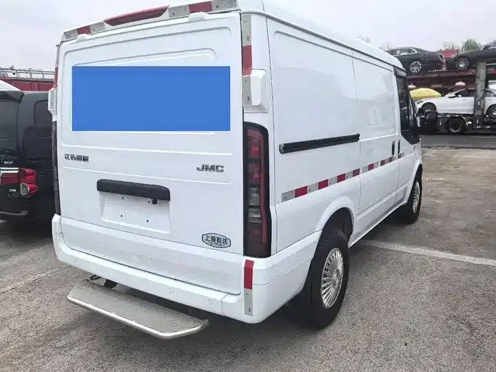 JMC Fushun 2023 2.0T Manual Short Axis Low Top Commercial Vans 2/3 Seat Lift Tailgate 4
