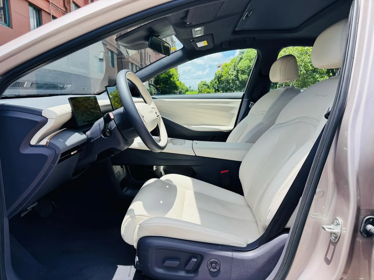 Nissan 2026 N6 1.5 180 Max Automatic 6
