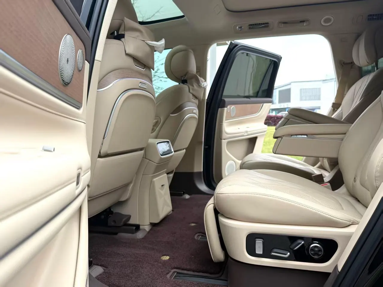 AITO 2024 AITO M9 extended range Max version 52kWh automatic gear 10