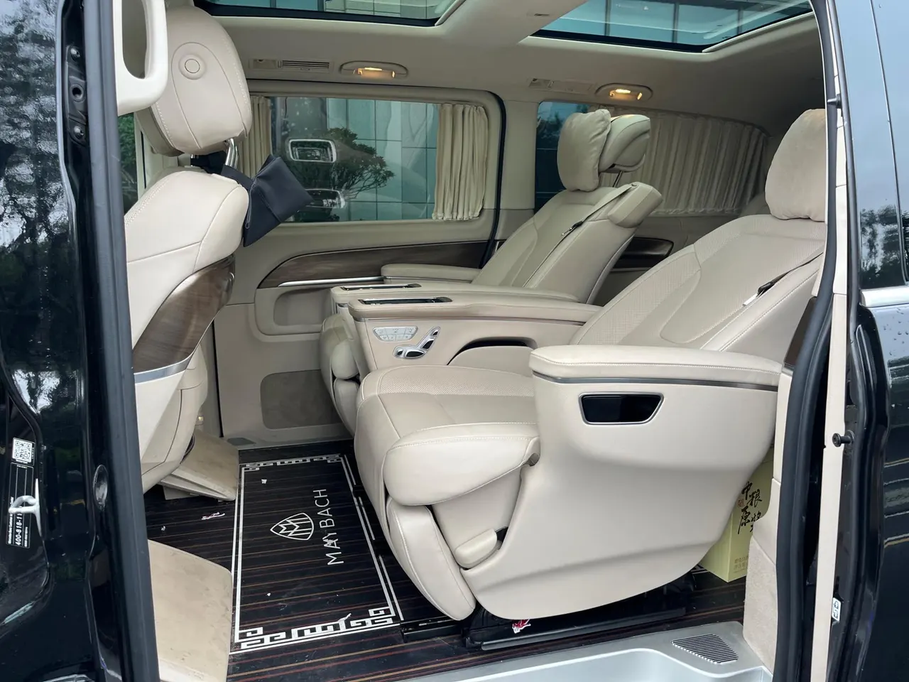 Mercedes Benz V 2022V 260 L 2.0T Deluxe Edition Automatic Gear 3