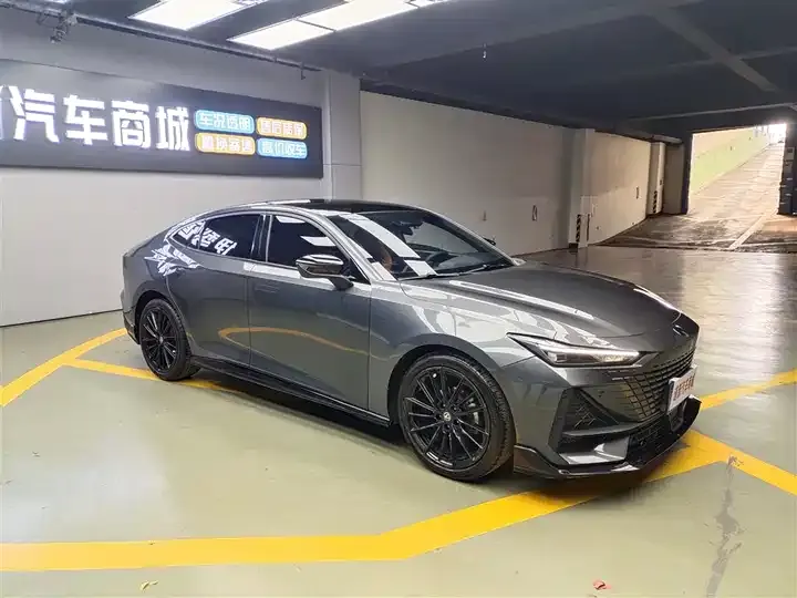 ChangAn UNI-V 2023 1.5T Sports Edition 3