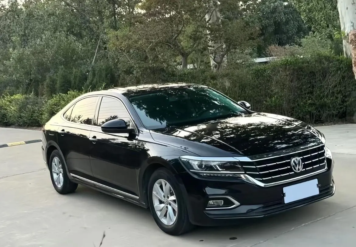 Volkswagen 2020 Passat 1.4TSI 280TSI Business Edition Automatic 3