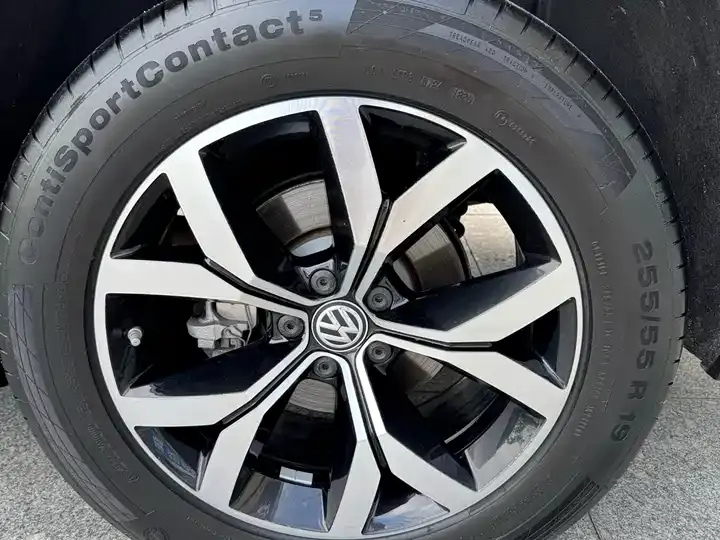 Touang 2020 380TSI 4-wheel drive deluxe national v 6