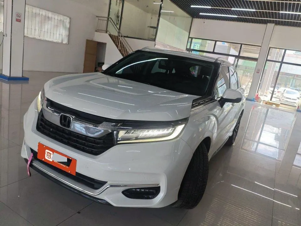 Open image lightbox: Honda 2020 Crown Road 2.0T 370TURBO Two-Drive Deluxe Automatic Gear