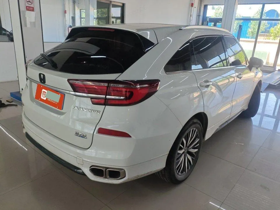 Honda 2020 Crown Road 2.0T 370TURBO Two-Drive Deluxe Automatic Gear 2