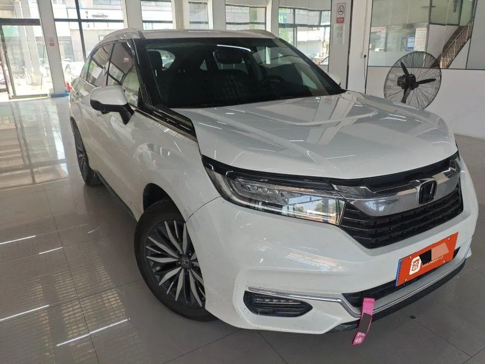 Honda 2020 Crown Road 2.0T 370TURBO Two-Drive Deluxe Automatic Gear 3