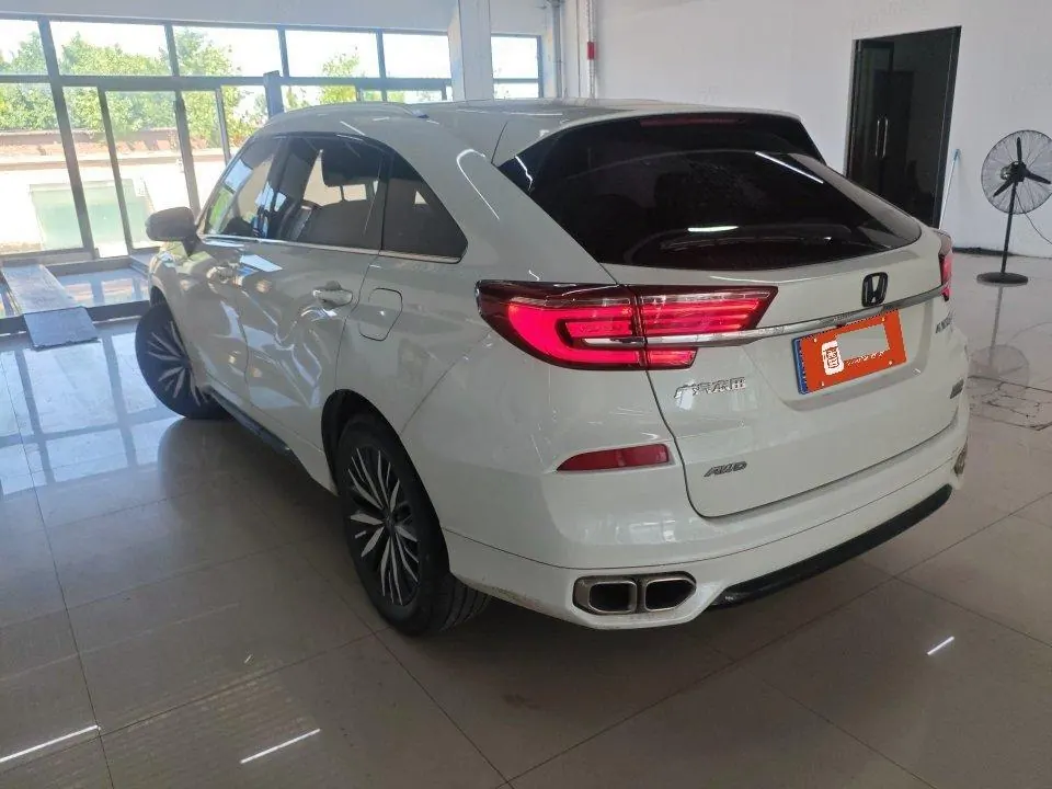Honda 2020 Crown Road 2.0T 370TURBO Two-Drive Deluxe Automatic Gear 4