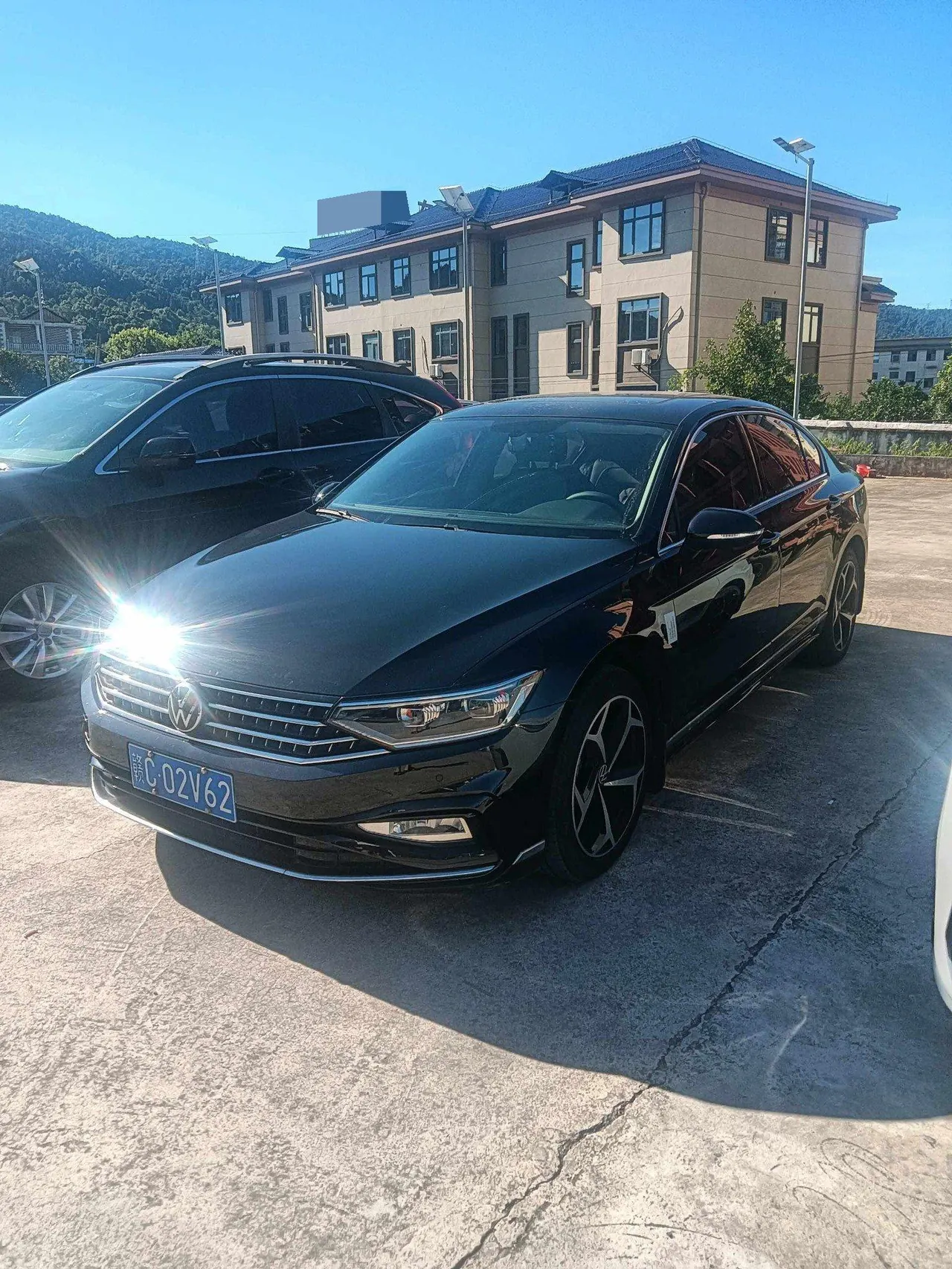 Open image lightbox: Volkswagen 2020 Magotan 2.0TSI 330TSI Leading Automatic