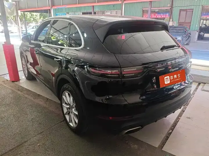 Cayenne New Energy 2019 E-Hybrid 3.0T US Standard Edition 3