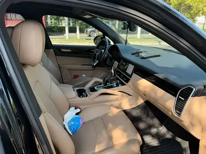 Cayenne New Energy 2019 E-Hybrid 3.0T US Standard Edition 6