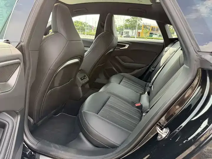 Audi A5L Sportback 2026 TFSI 150kW Luxury Model 12