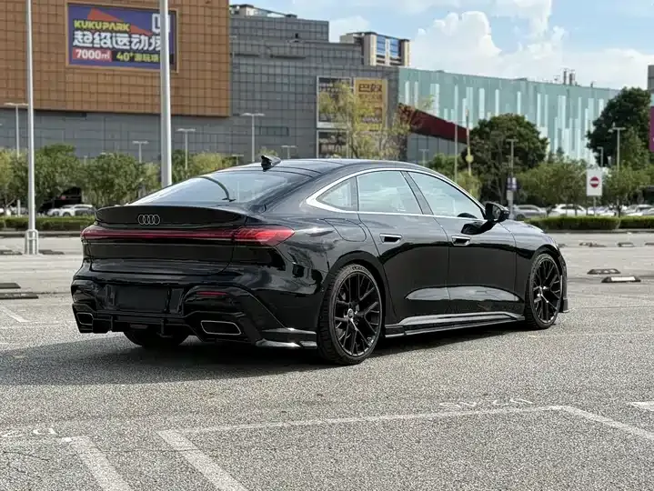 Audi A5L Sportback 2026 TFSI 150kW Luxury Model 6