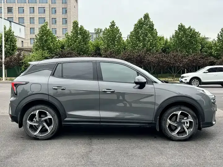 LYNK&amp;CO 06 EM-P 2022 PHEV 84KM Endurance Pro 4