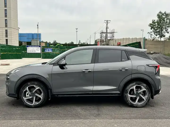 LYNK&amp;CO 06 EM-P 2022 PHEV 84KM Endurance Pro 5