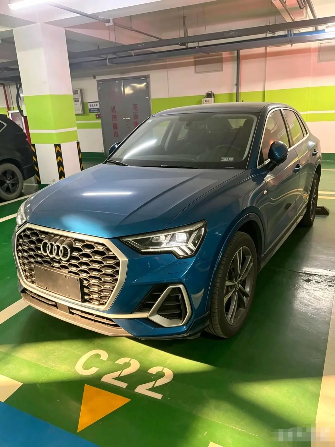 Open image lightbox: Audi 2020 Q3 Sportback 2.0TFSI 45TFSI Quattro Fashion Automatic