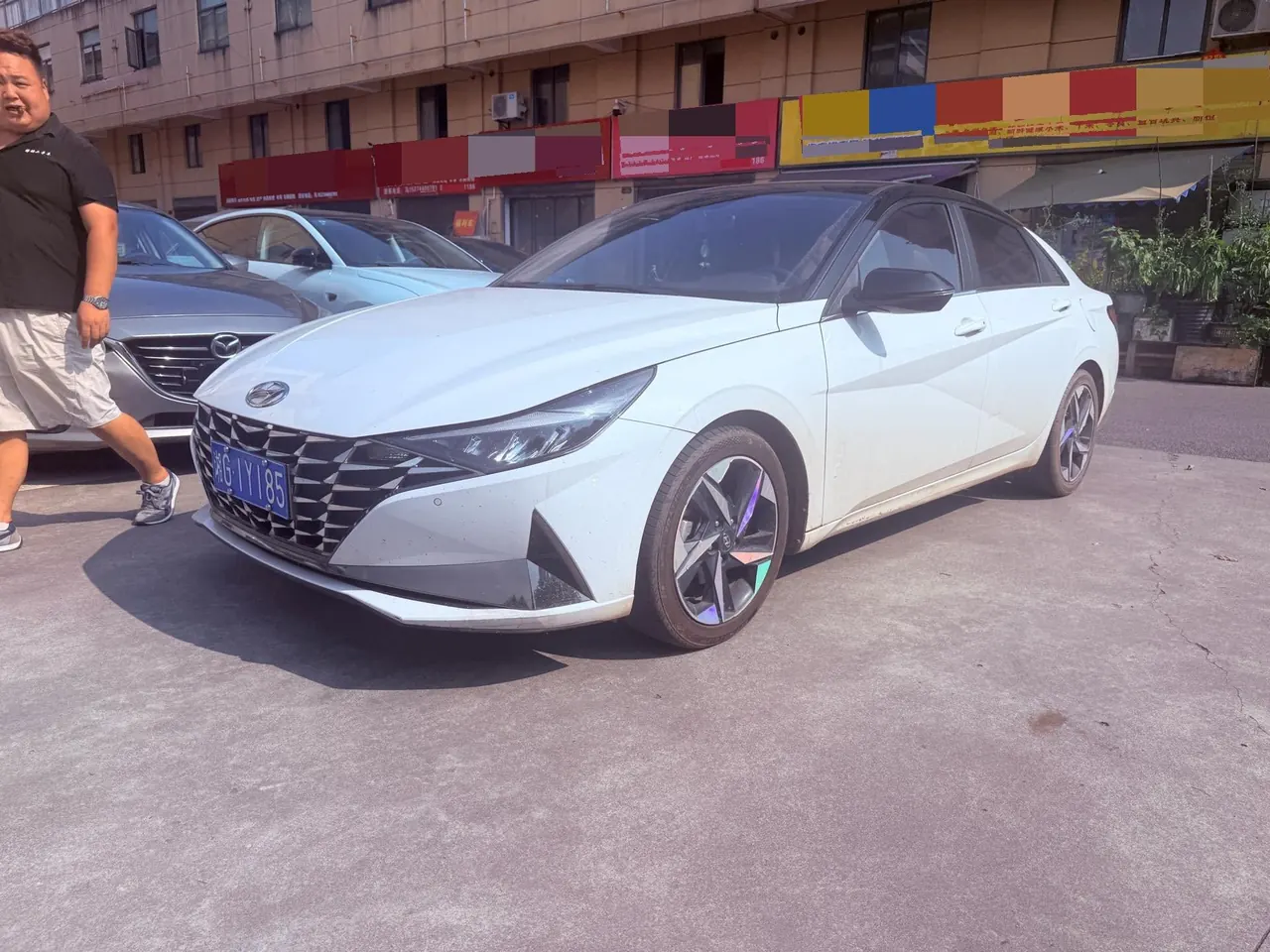Hyundai 2022 Elantra -3-compartment 1.5 stepless LUX premium automatic gear - View 1