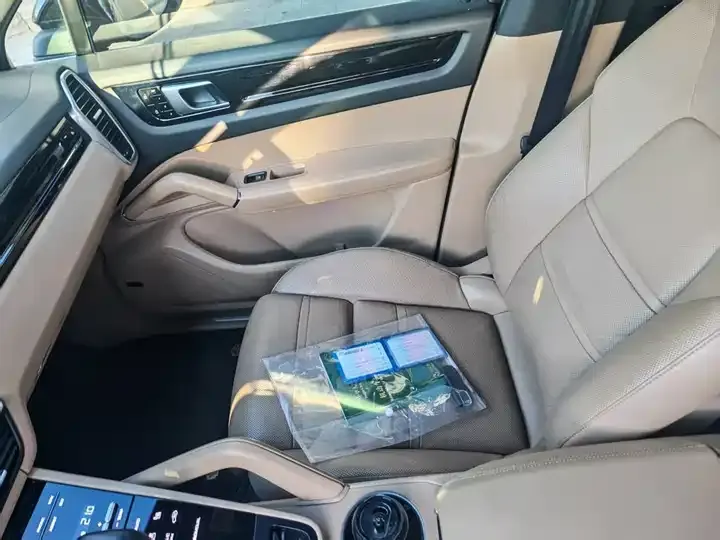Cayenne New Energy 2021 Cayenne E-Hybrid 2.0T 10