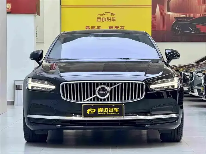 Volvo S90 2022 B5 Zhiyuan Deluxe Edition 3