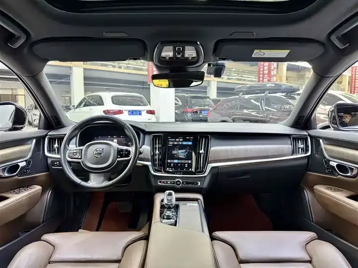 Volvo S90 2022 B5 Zhiyuan Deluxe Edition 8