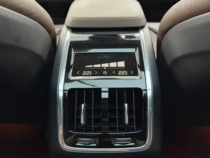 Volvo S90 2022 B5 Zhiyuan Deluxe Edition 9