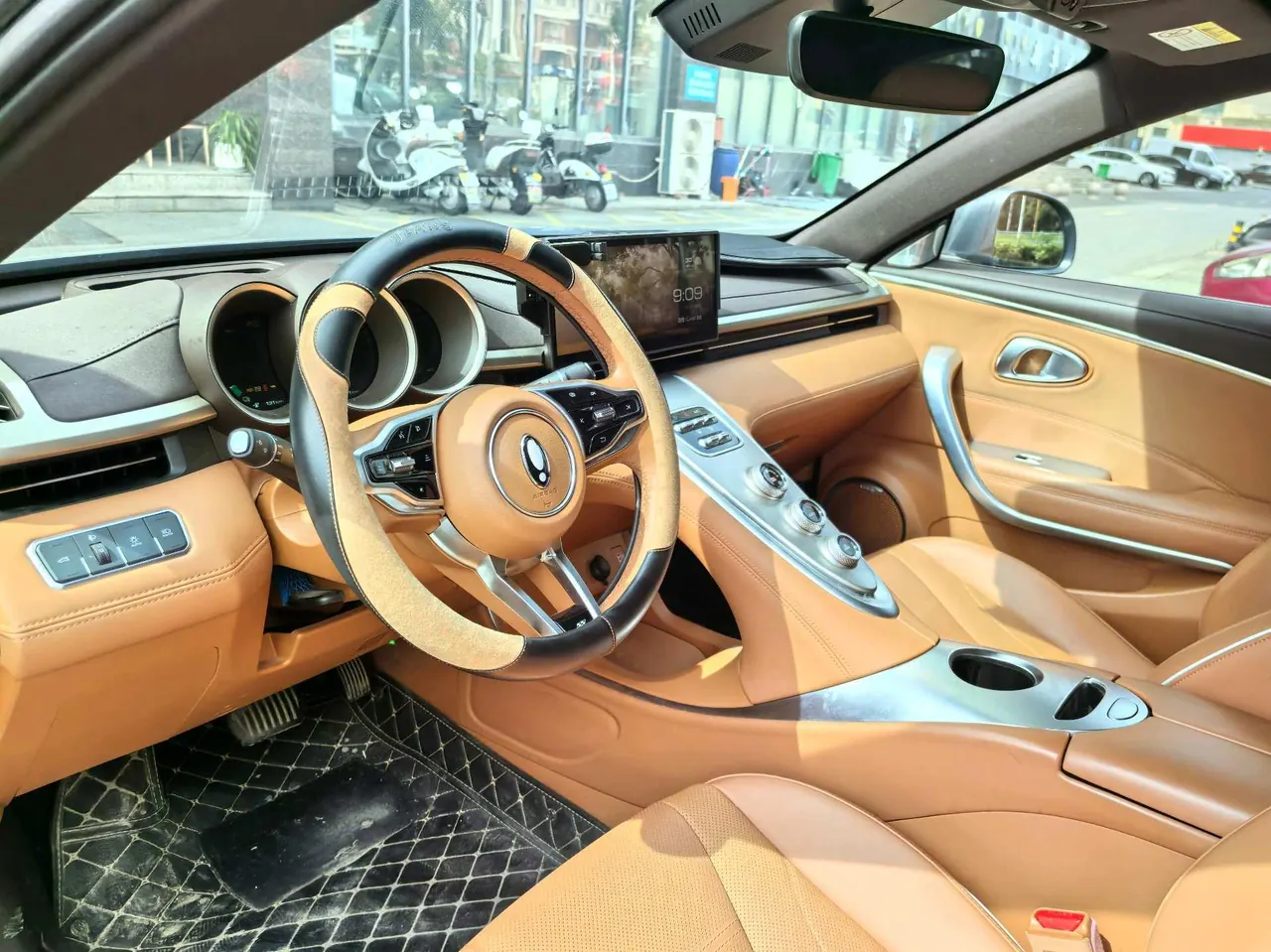 Ora 2022 Lightning Cat 555km Premium Edition Automatic Gear 4