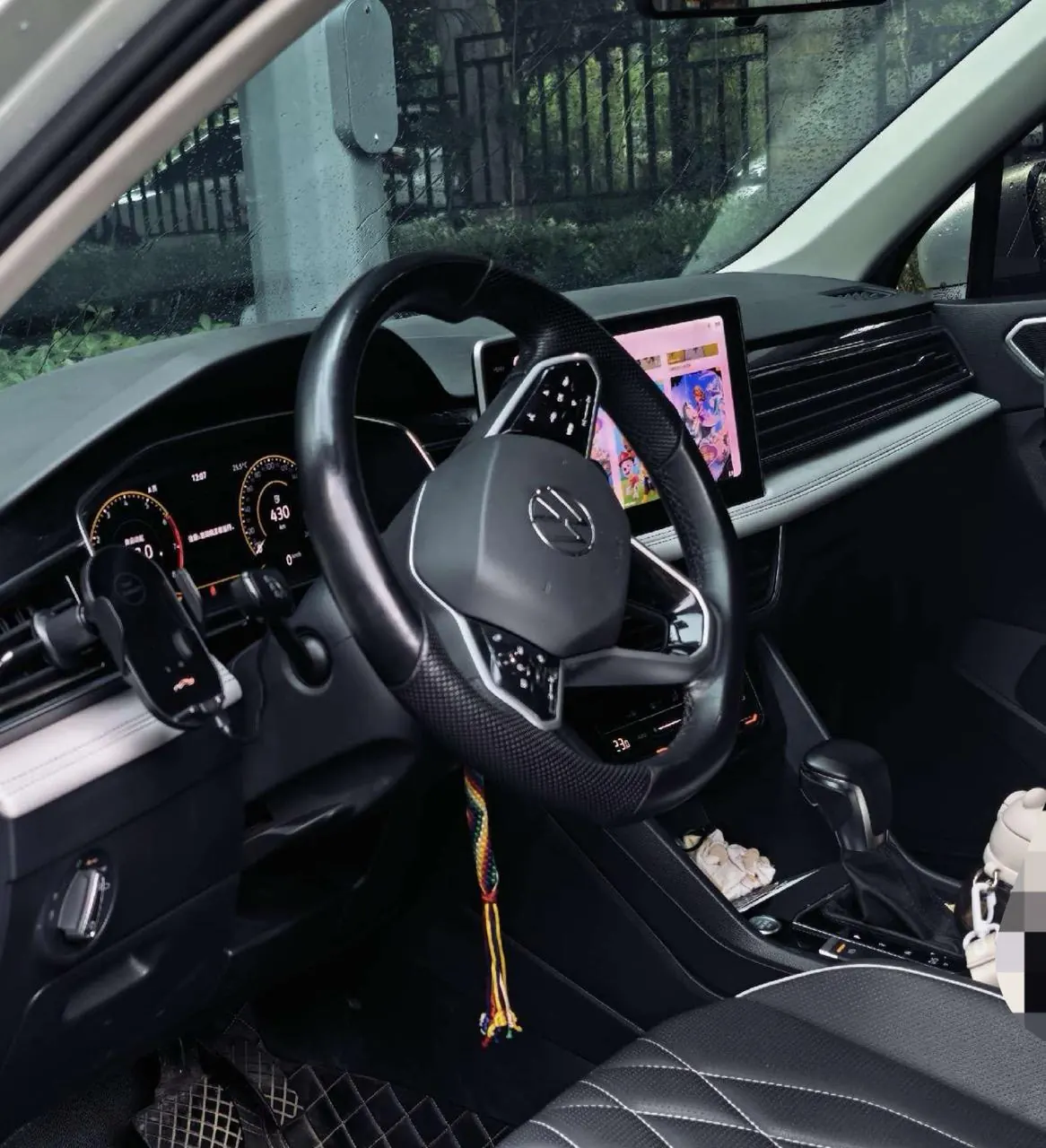 Volkswagen 2022 Tiguan L R-Line 2.0TSI 330TSI Two-Drive R-Line Overdrive Automatic Gear 5