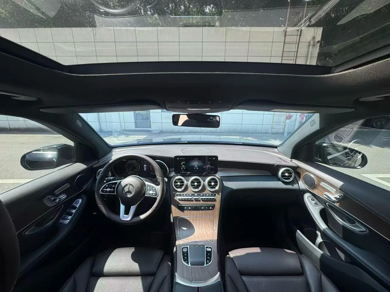 Mercedes Benz 2022 GLC 300 L 4MATIC 2.0T Dynamic (Modified) Automatic Gear 7