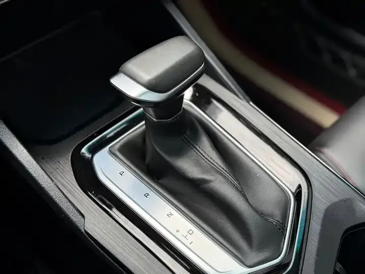 Emgrand S 2021 1.4T CVT Honorable Model 12