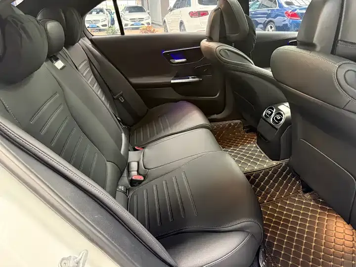 Mercedes Benz Class C 2023 C 260 L Sports Edition 12