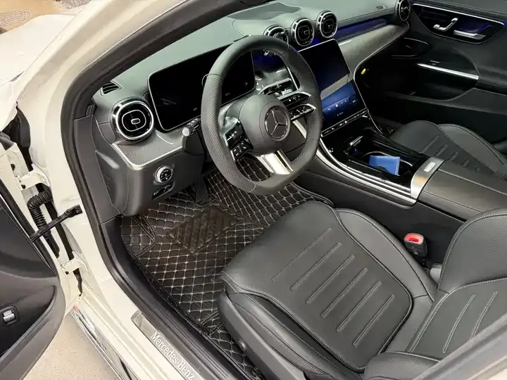 Mercedes Benz Class C 2023 C 260 L Sports Edition 4