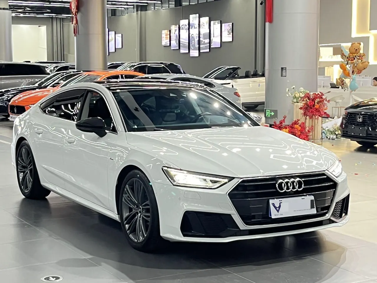 Audi A7 (Imported) 2023 A7 Sportback 2.0TFSI 45TFSI Automatic Gear Selection 3
