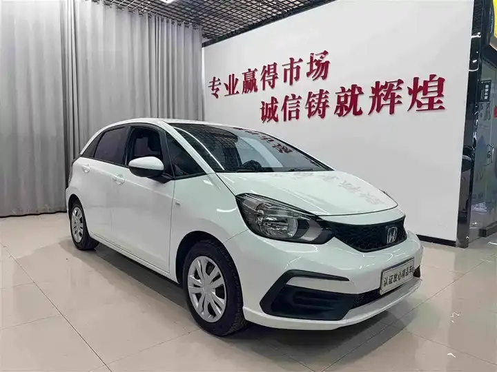 Fit 2021 1.5L CVT Tide Edition 3