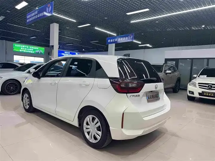 Fit 2021 1.5L CVT Tide Edition 4