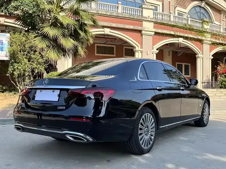 Mercedes Benz E-Class 2023 E 300 L Fashion 6