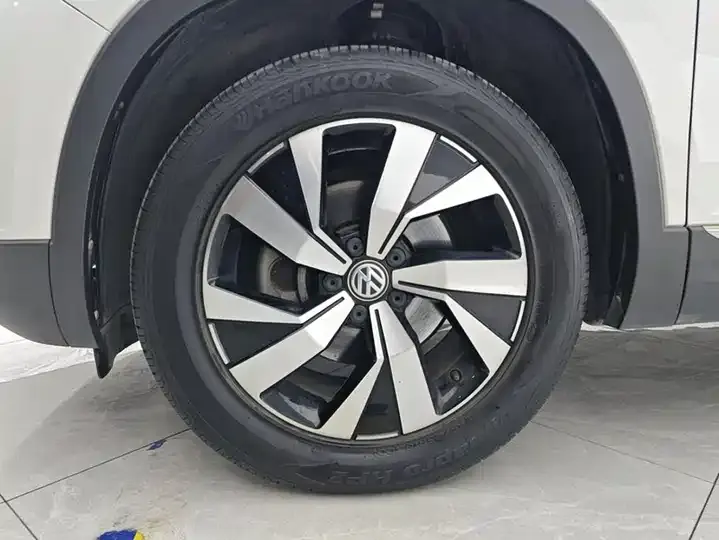 Tangyue 2020 330TSI Front-Wheel-Drive Luxury Smart Connectivity Edition 6